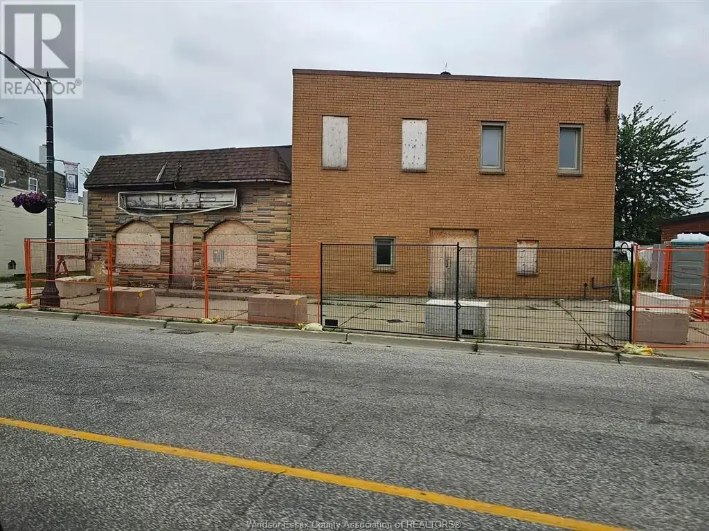24 Erie Street North, Wheatley